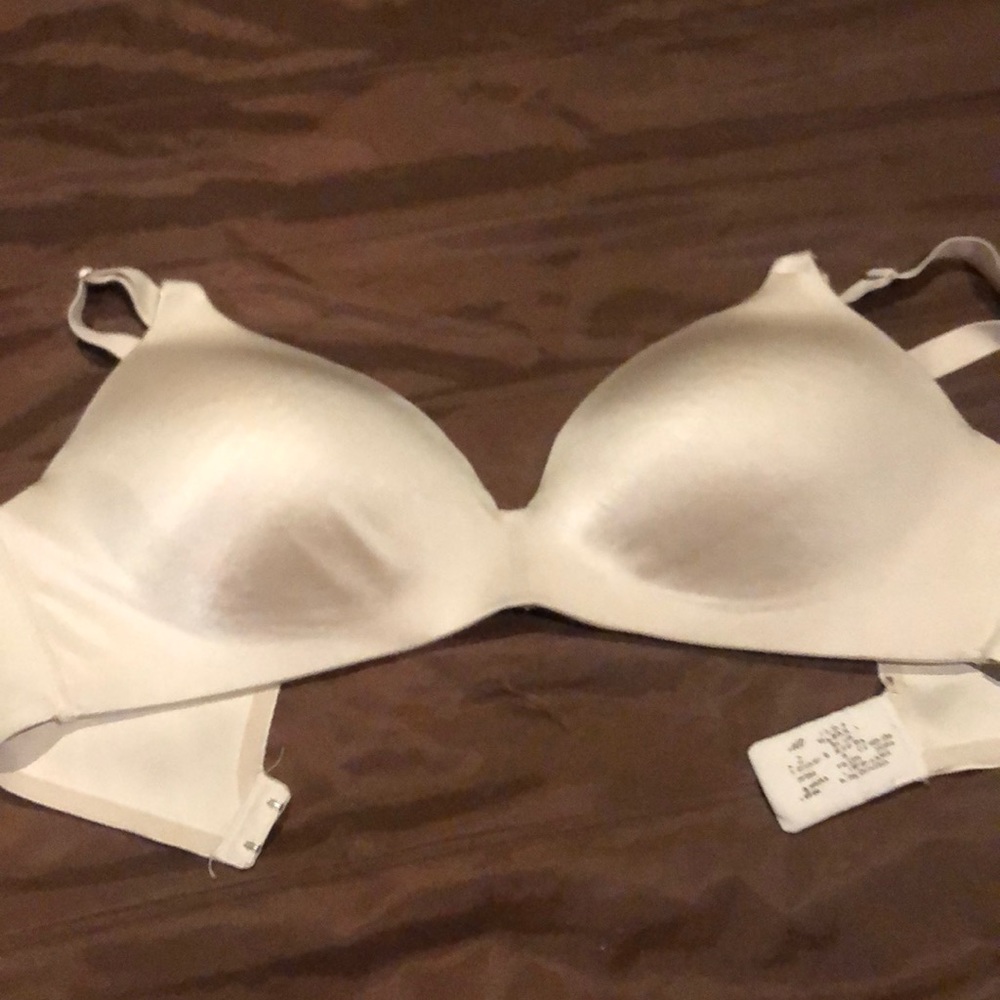 Lightly padded bra